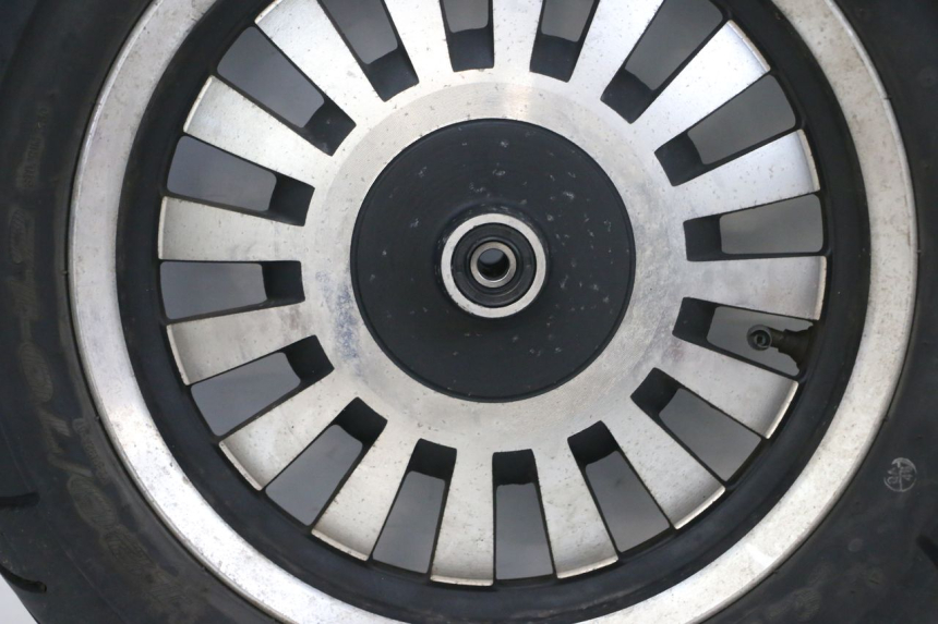 photo de CERCHIO ANTERIORE E PNEUMATICO EFUN PUSA 1 - Foto prodotto supplementare