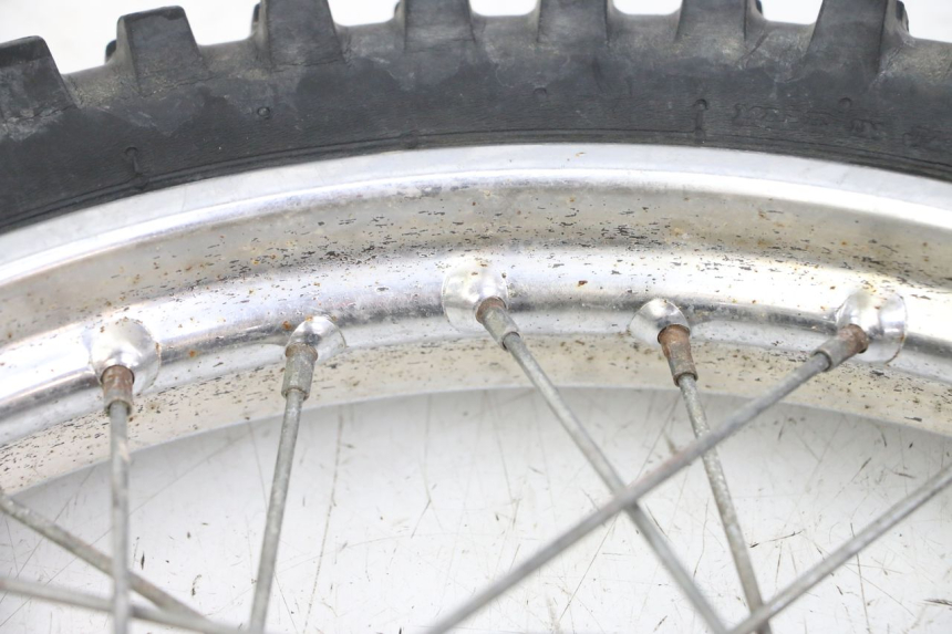 photo de CERCHIO ANTERIORE E PNEUMATICO YAMAHA PW 80 (1983 - 2014) - Ricambio usato controllato