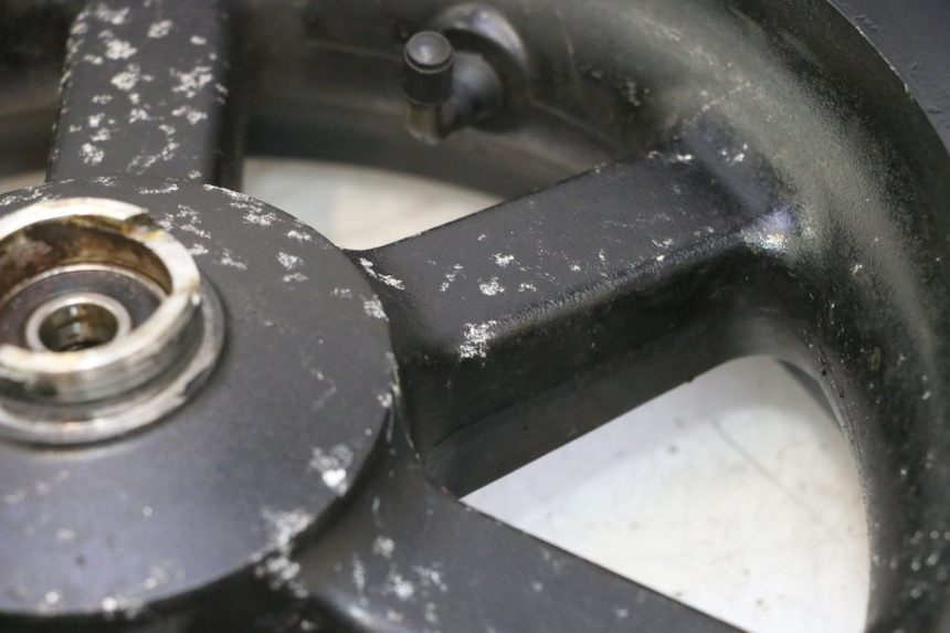 photo de CERCHIO ANTERIORE E PNEUMATICO RIDE RACE GT 2T 50 (2012 - 2017) - Primo piano tecnico