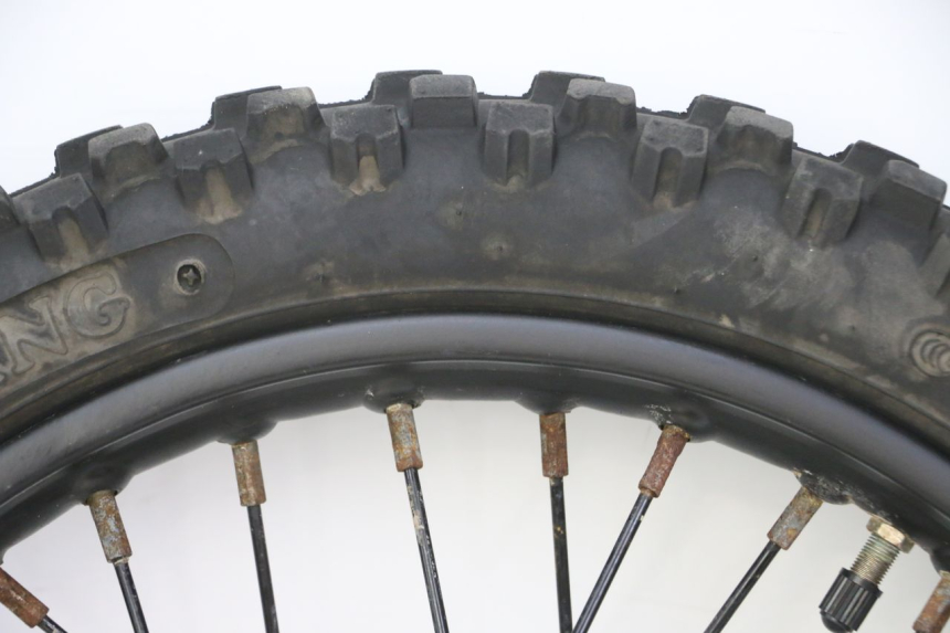 photo de CERCHIO ANTERIORE E PNEUMATICO APOLLO RFZ 125 - Ricambio usato controllato