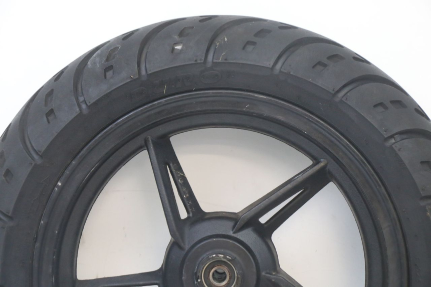 photo de CERCHIO ANTERIORE E PNEUMATICO TNT MOTOR ROMA 10' 2T 50 (2011 - 2018) - Zoom sullo stato d'uso