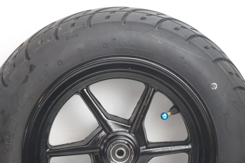 photo de CERCHIO ANTERIORE E PNEUMATICO TNT MOTOR ROMA 10' 2T 50 (2011 - 2018) - Dettaglio del componente
