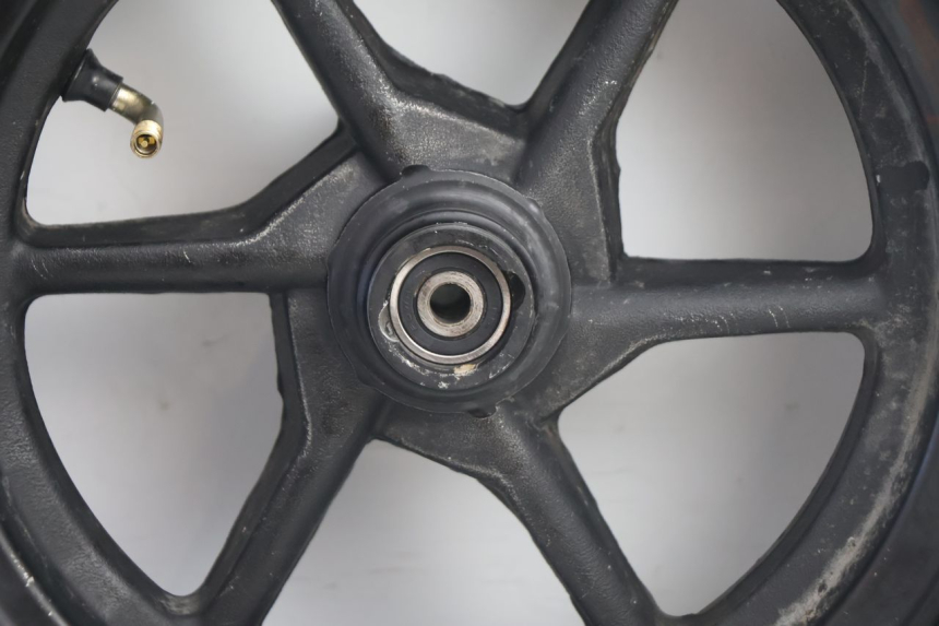 photo de CERCHIO ANTERIORE E PNEUMATICO TNT MOTOR ROMA 10' 2T 50 (2011 - 2018) - Altra angolazione