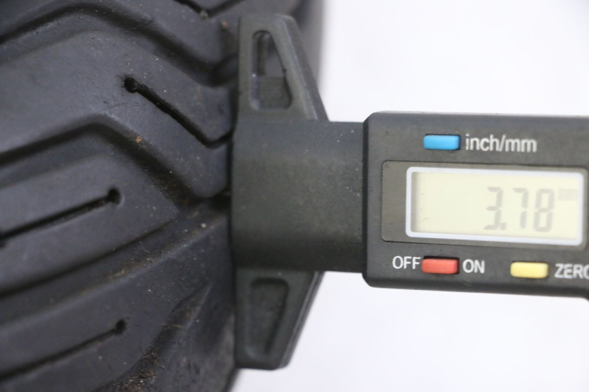 photo de CERCHIO ANTERIORE E PNEUMATICO GILERA RUNNER SL 50 (2006 - 2009) - Dettaglio del componente