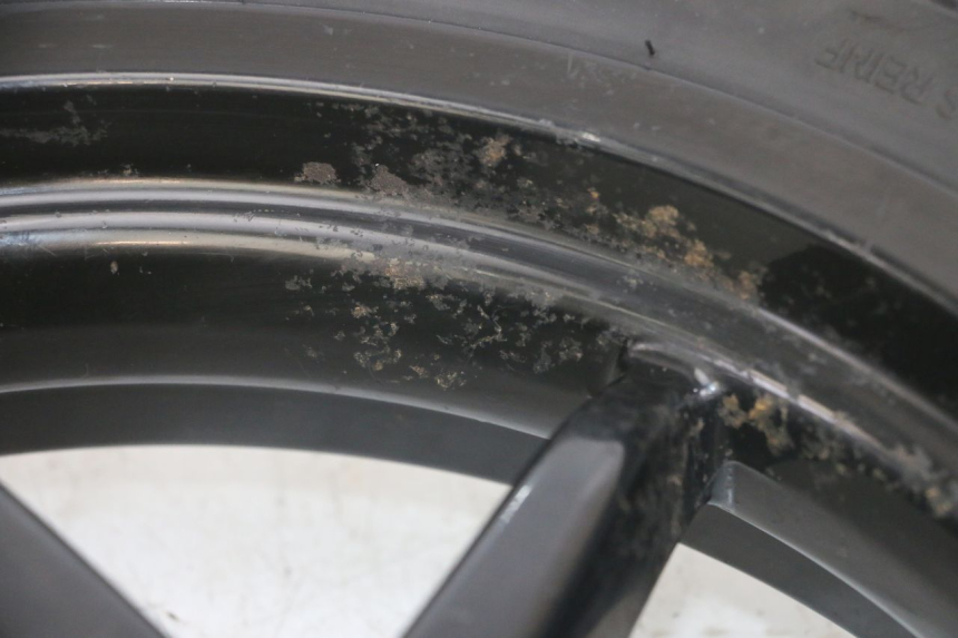 photo de CERCHIO ANTERIORE E PNEUMATICO GILERA RUNNER SL 50 (2006 - 2009) - Altra angolazione