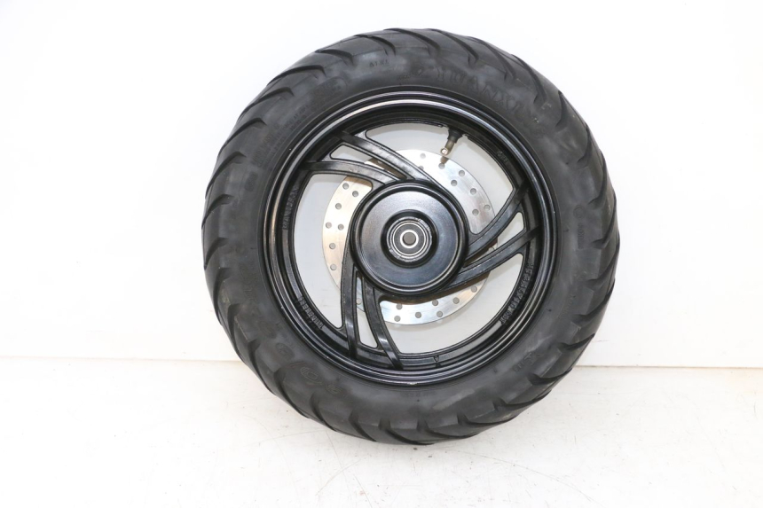 photo de CERCHIO ANTERIORE E PNEUMATICO JM MOTORS SANTANA 50 (2014 - 2023) - Dettagli dei punti di fissaggio