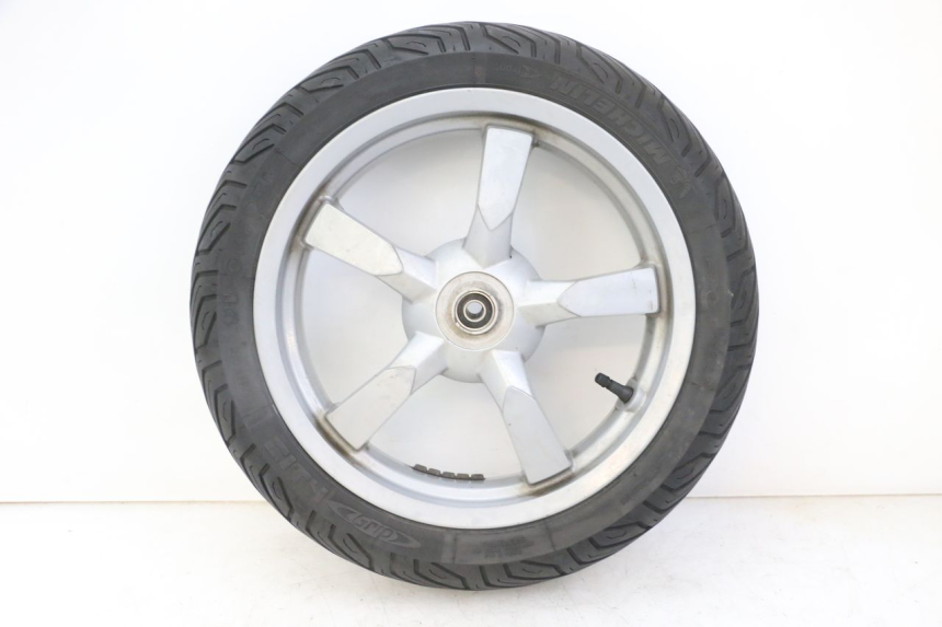 photo de CERCHIO ANTERIORE E PNEUMATICO PEUGEOT SATELIS 125 (2013 - 2018) - Vista principale