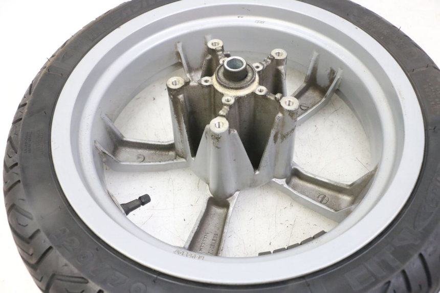 photo de CERCHIO ANTERIORE E PNEUMATICO PEUGEOT SATELIS 125 (2013 - 2018) - Zoom sullo stato d'uso