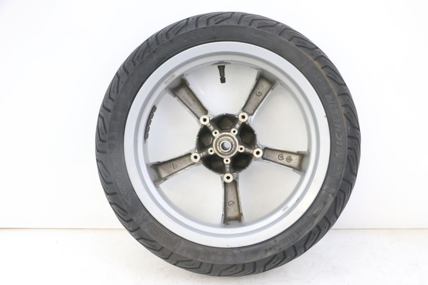 photo de CERCHIO ANTERIORE E PNEUMATICO PEUGEOT SATELIS 125 (2013 - 2018) - Dettagli dei punti di fissaggio