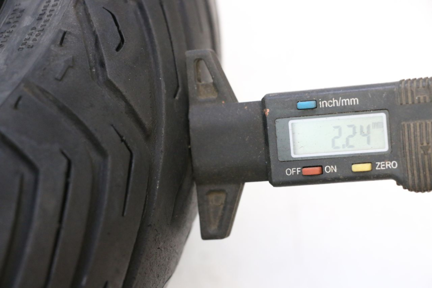 photo de CERCHIO ANTERIORE E PNEUMATICO APRILIA SR MOTARD 50 (2012 - 2018) - Dettaglio del componente