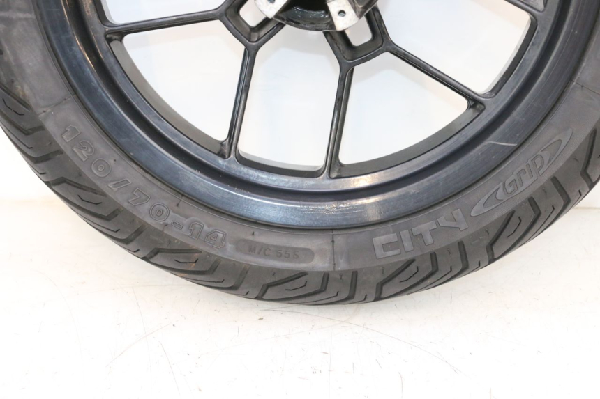 photo de CERCHIO ANTERIORE E PNEUMATICO APRILIA SR MOTARD 50 (2012 - 2018) - Ricambio usato controllato