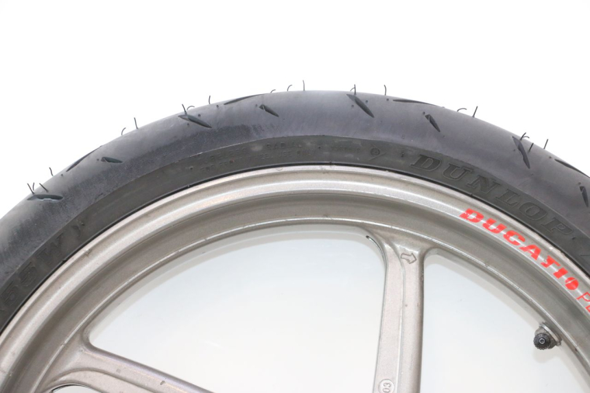photo de CERCHIO ANTERIORE E PNEUMATICO DUCATI SS IE DS CARENEE 1000 (2002 - 2006) - Zoom sullo stato d'uso
