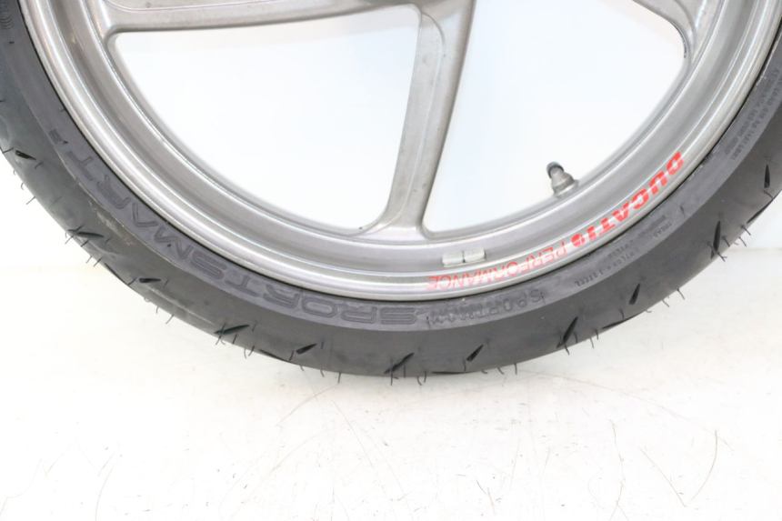 photo de CERCHIO ANTERIORE E PNEUMATICO DUCATI SS IE DS CARENEE 1000 (2002 - 2006) - Primo piano tecnico