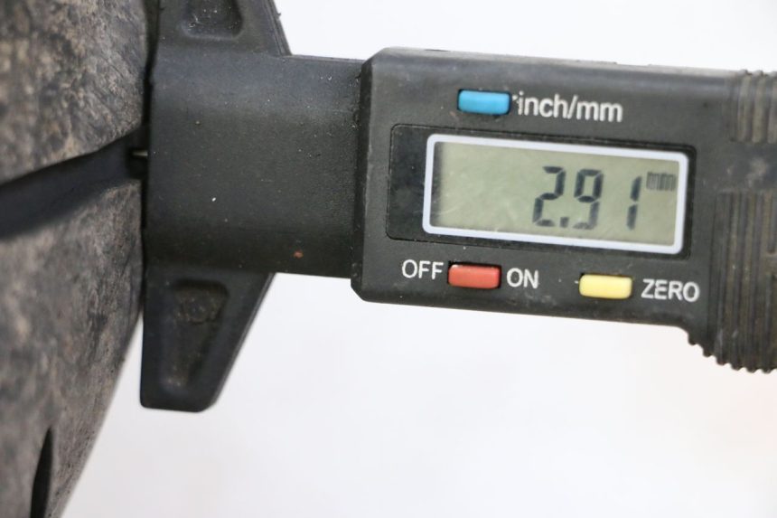 photo de CERCHIO ANTERIORE E PNEUMATICO HONDA ST PAN EUROPEAN 1300 (2002 - 2013) - Dettaglio del componente