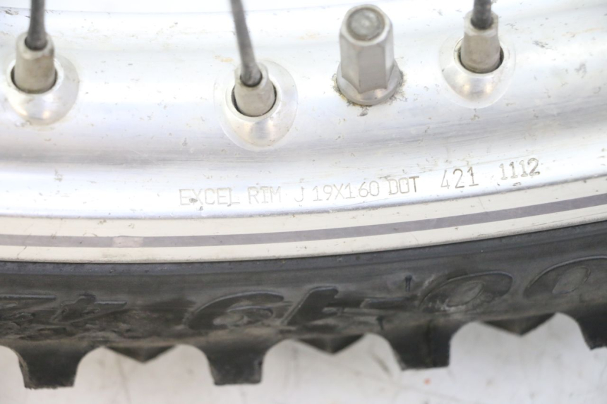 photo de CERCHIO ANTERIORE E PNEUMATICO KTM SX 85 (2013 - 2017) - Primo piano tecnico