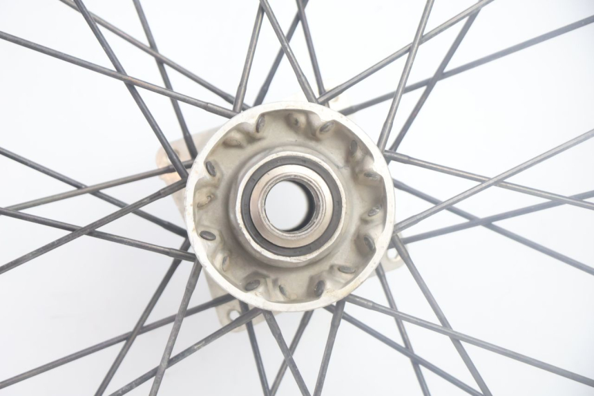 photo de CERCHIO ANTERIORE E PNEUMATICO KTM SX 85 (2018 - 2024) - Altra angolazione