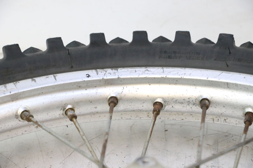 photo de CERCHIO ANTERIORE E PNEUMATICO HUSABERG TE 250 (2011 - 2014) - Angolazione alternativa