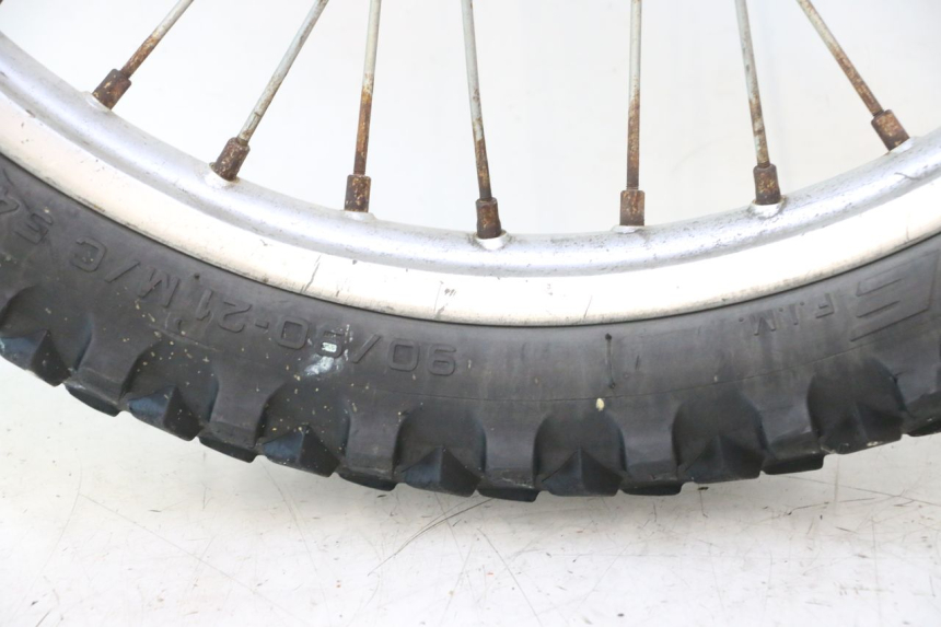 photo de CERCHIO ANTERIORE E PNEUMATICO HUSABERG TE 250 (2011 - 2014) - Altra angolazione