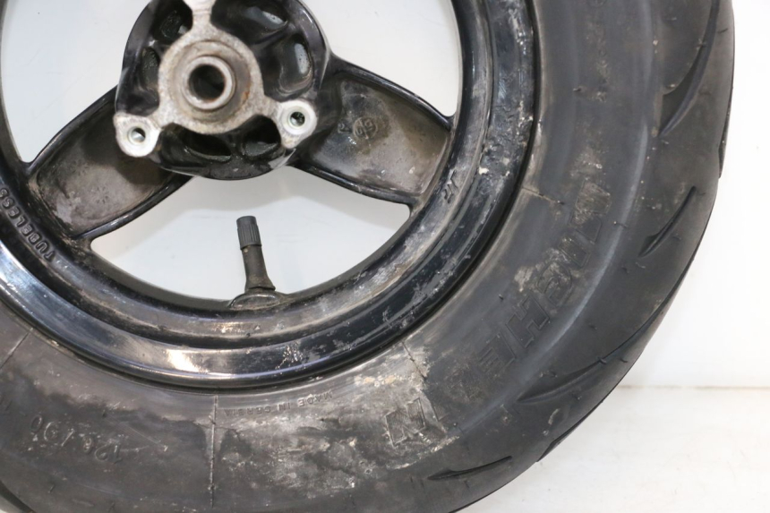 photo de CERCHIO ANTERIORE E PNEUMATICO PEUGEOT TKR TREKKER FURIOUS 50 (2005 - 2014) - Altra vista dell'articolo