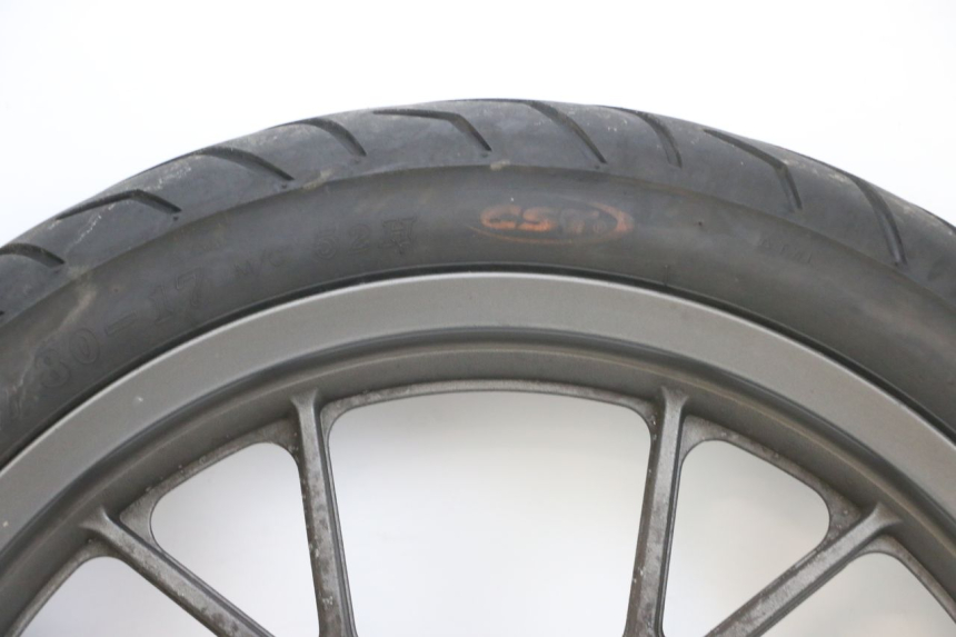 photo de CERCHIO ANTERIORE E PNEUMATICO KSR TR SM 50 (2015 - 2018) - Primo piano ad alta risoluzione