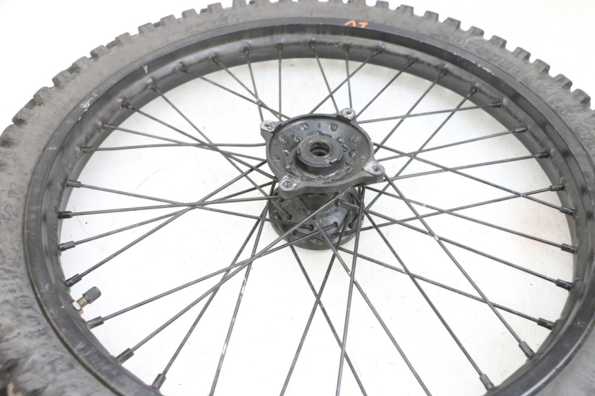 photo de CERCHIO ANTERIORE E PNEUMATICO YAMAHA TTR 125 (2000 - 2020) - Ricambio usato controllato