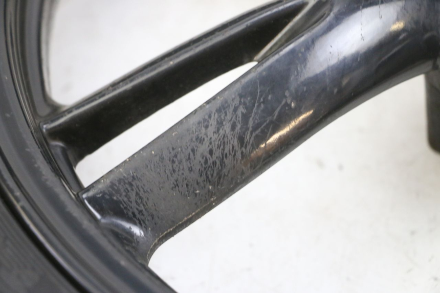 photo de CERCHIO ANTERIORE E PNEUMATICO PEUGEOT TWEET PRO EFI 4T 50 (2021 - 2022) - Altra angolazione