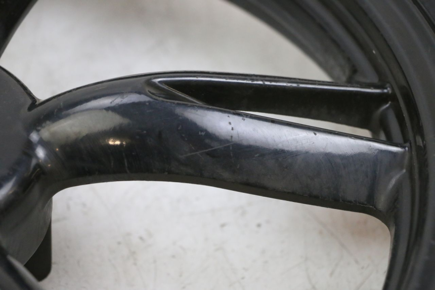 photo de CERCHIO ANTERIORE E PNEUMATICO PEUGEOT TWEET PRO EFI 4T 50 (2021 - 2022) - Vista d'insieme del prodotto