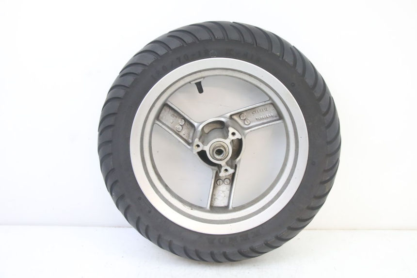 photo de CERCHIO ANTERIORE E PNEUMATICO PEUGEOT VIVACITY NEW 2T 50 (2008 - 2017) - Vista d'insieme del prodotto