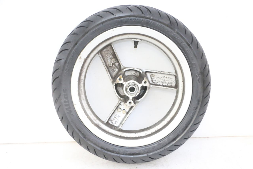 photo de CERCHIO ANTERIORE E PNEUMATICO PEUGEOT VIVACITY NEW 2T 50 (2008 - 2017) - Focus sulla struttura