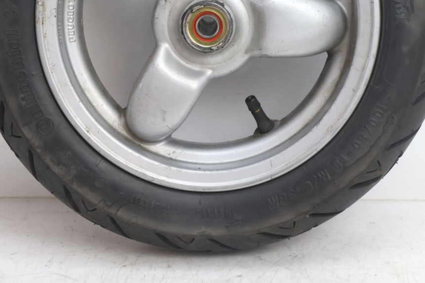 photo de CERCHIO ANTERIORE E PNEUMATICO PEUGEOT VIVACITY 50 (1998 - 2003) - Zoom sullo stato d'uso