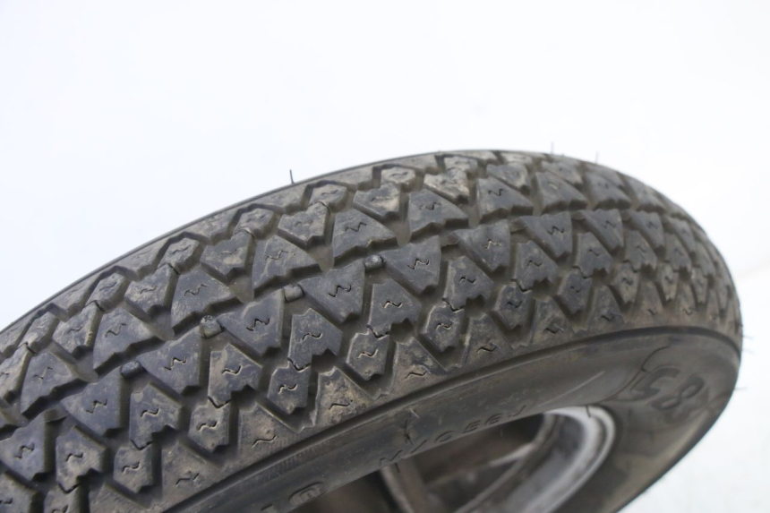 photo de CERCHIO ANTERIORE E PNEUMATICO MBK WAAP 125 (2008 - 2013) - Zoom sui componenti