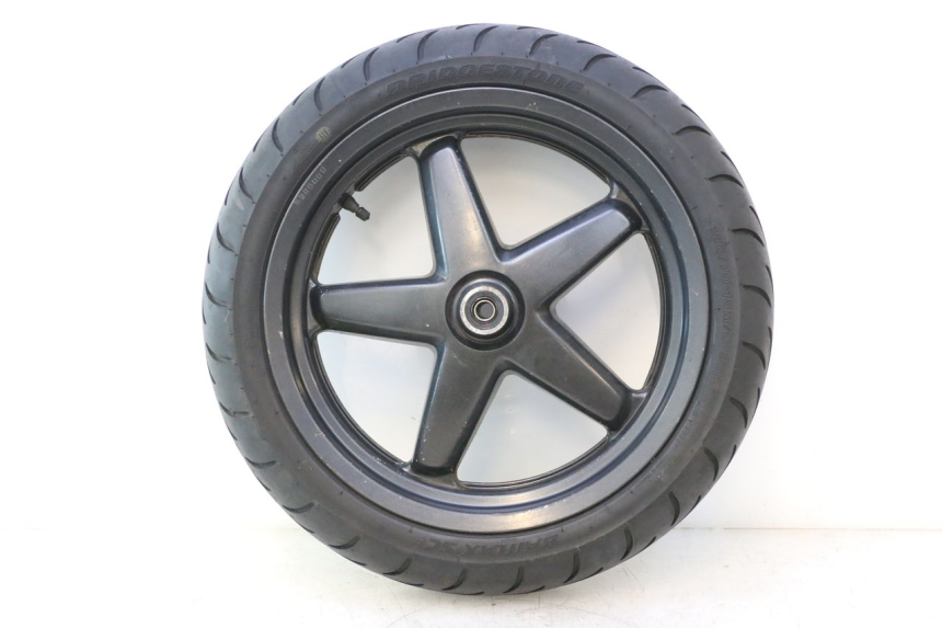 photo de CERCHIO ANTERIORE E PNEUMATICO YAMAHA XMAX X-MAX 125 (2006 - 2009) - Vista principale