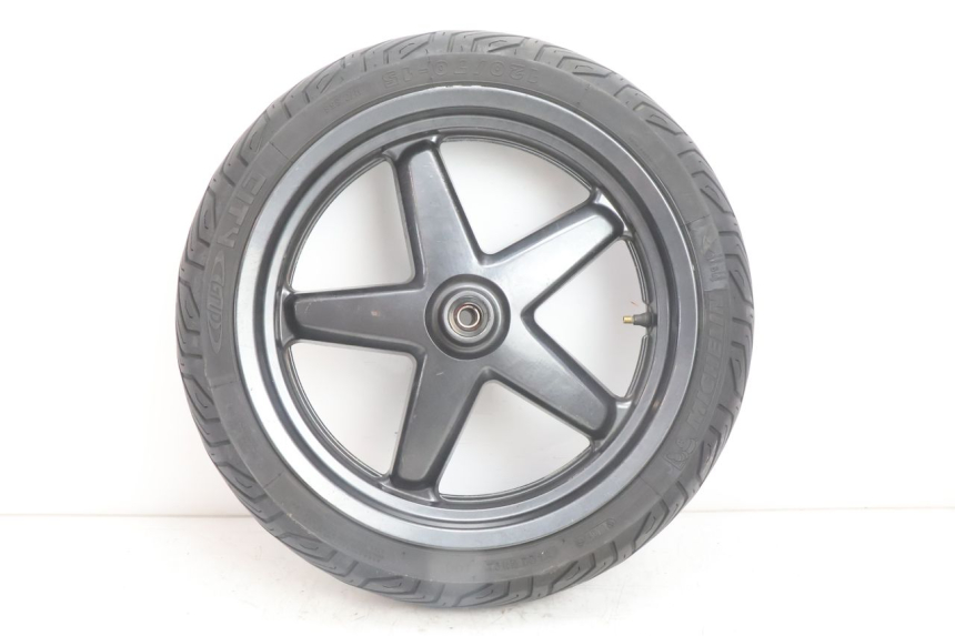 photo de CERCHIO ANTERIORE E PNEUMATICO YAMAHA X-MAX XMAX 125 (2010 - 2013) - Vista principale