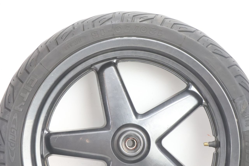 photo de CERCHIO ANTERIORE E PNEUMATICO YAMAHA X-MAX XMAX 125 (2010 - 2013) - Dettaglio del componente
