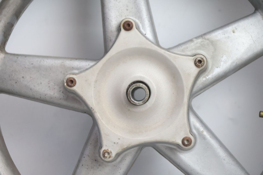 photo de CERCHIO ANTERIORE E PNEUMATICO PIAGGIO X8 STREET 125 (2006 - 2007) - Altra angolazione