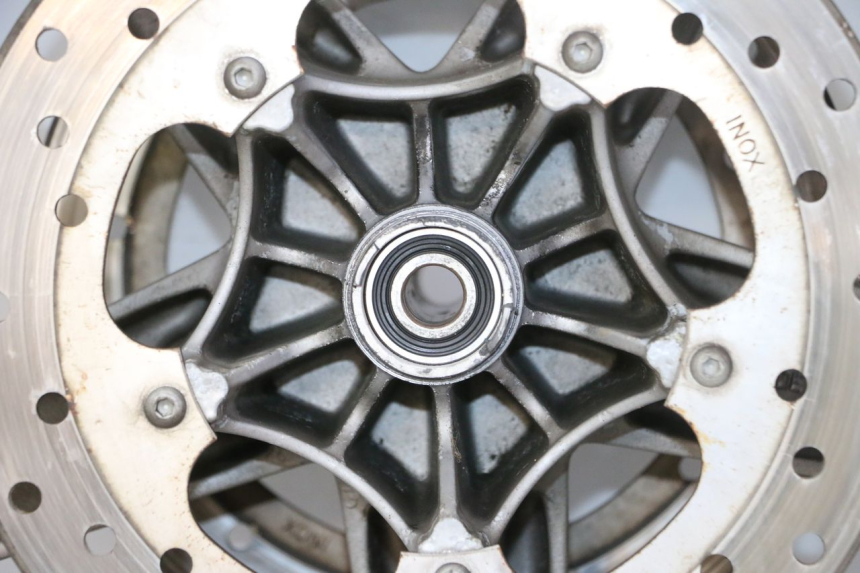 photo de CERCHIO ANTERIORE E PNEUMATICO PIAGGIO X9 EVOLUTION 125 (2003 - 2007) - Ispezione visiva dettagliata