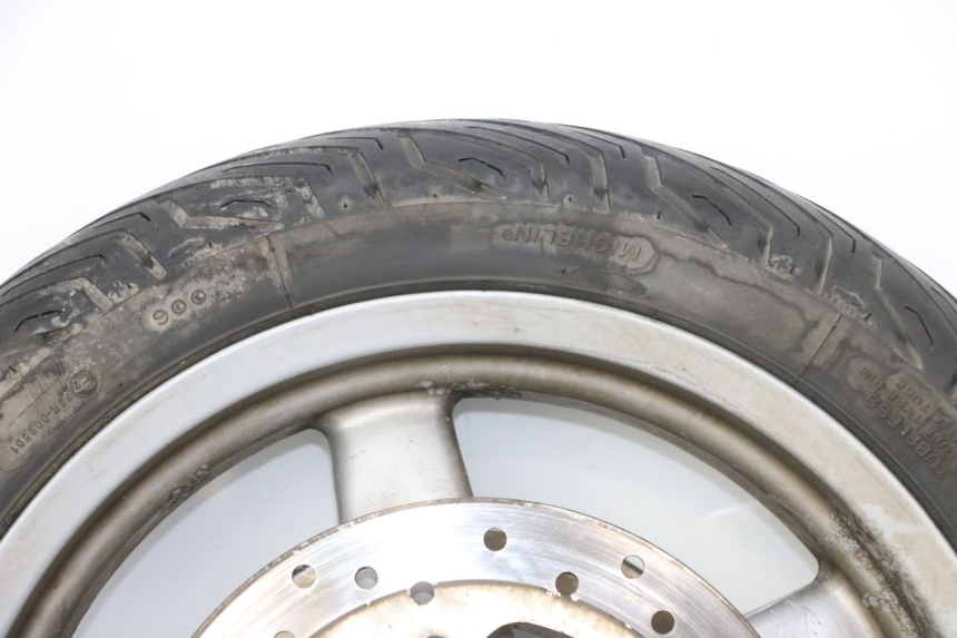 photo de CERCHIO ANTERIORE E PNEUMATICO PIAGGIO X9 EVOLUTION 125 (2003 - 2007) - Panoramica del profilo