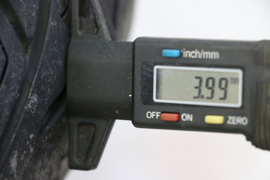 photo de CERCHIO ANTERIORE E PNEUMATICO PIAGGIO X9 EVOLUTION 125 (2003 - 2007) - Altra angolazione