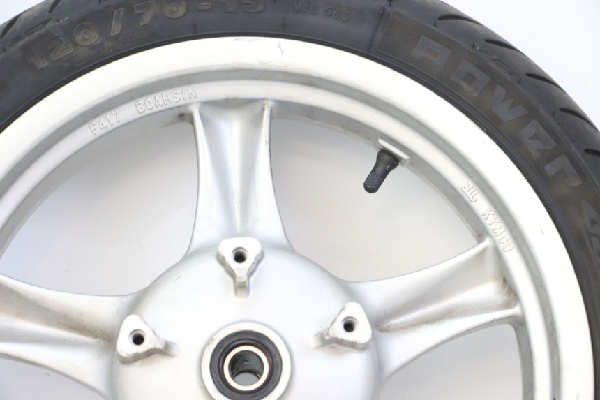 photo de CERCHIO ANTERIORE E PNEUMATICO KYMCO XCITING 500 (2007 - 2010) - Zoom sullo stato d'uso