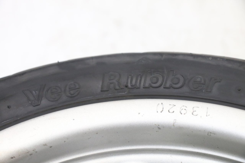 photo de CERCHIO ANTERIORE E PNEUMATICO YAMAHA NEOS NEO'S 4T 50 (2008 - 2016) - Caratteristiche distintive