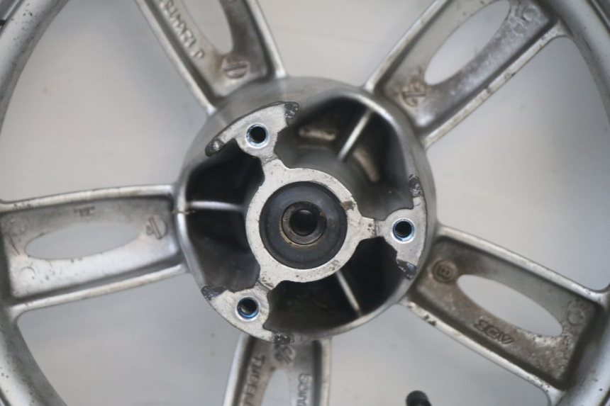 photo de CERCHIO ANTERIORE E PNEUMATICO YAMAHA NEOS NEO'S 4T 50 (2008 - 2016) - Marcature e riferimenti originali