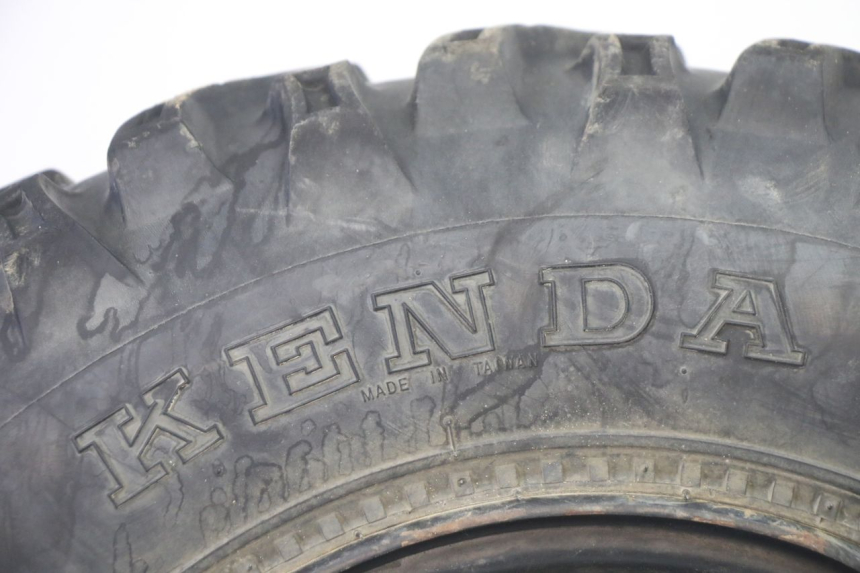 photo de CERCHIO ANTERIORE E PNEUMATICO YAMAHA YFM BRUIN 350 (2003 - 2009) - Primo piano ad alta risoluzione