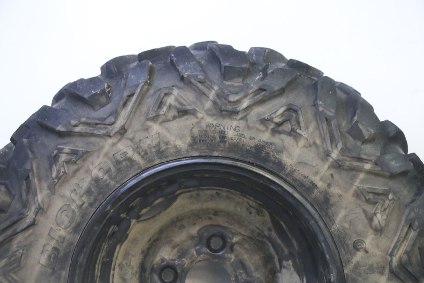 photo de CERCHIO ANTERIORE E PNEUMATICO YAMAHA YFM GRIZZLY 550 (2008 - 2015) - Primo piano ad alta risoluzione