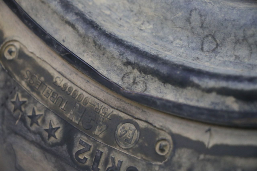 photo de CERCHIO ANTERIORE E PNEUMATICO YAMAHA YFM GRIZZLY 550 (2008 - 2015) - Vista principale