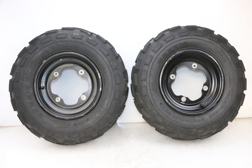 photo de CERCHIO ANTERIORE E PNEUMATICO YAMAHA YFM R RAPTOR 250 (2008 - 2014) - Vista principale