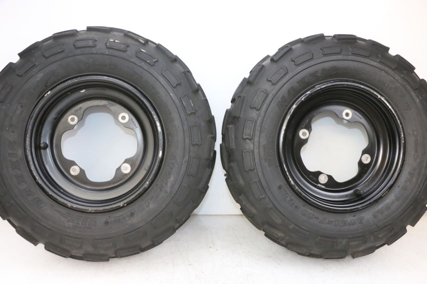 photo de CERCHIO ANTERIORE E PNEUMATICO YAMAHA YFM R RAPTOR 250 (2008 - 2014) - Ricambio usato controllato