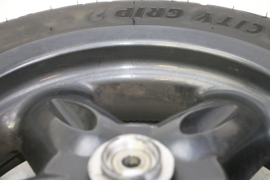 photo de CERCHIO ANTERIORE E PNEUMATICO YAMAHA YP MAJESTY 125 (2007 - 2010) - Marcature e riferimenti originali