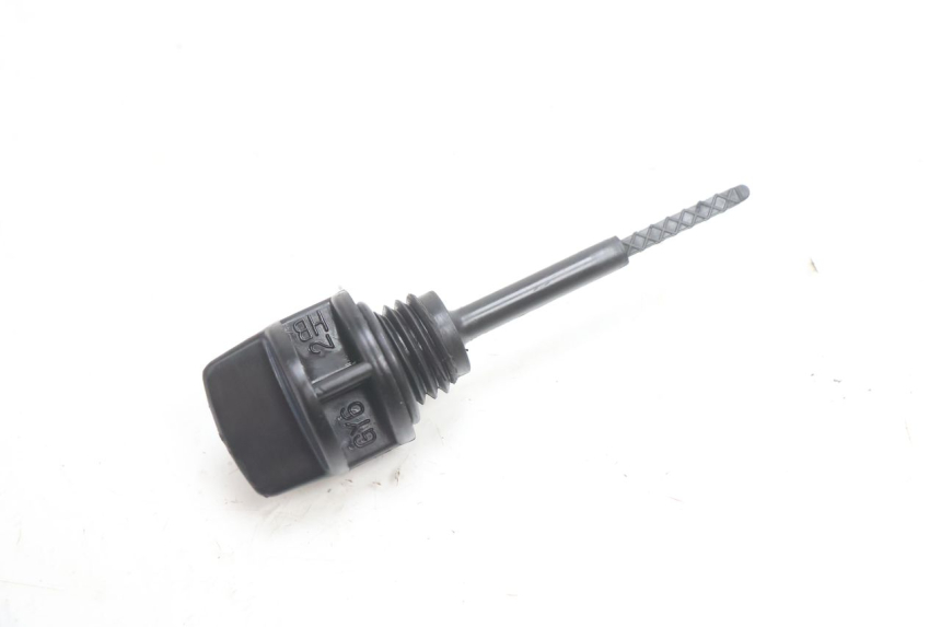 photo de LIVELLO OLIO MOTORE PEUGEOT KISBEE 4T 50 (2010 - 2017) - Zoom sullo stato d'uso