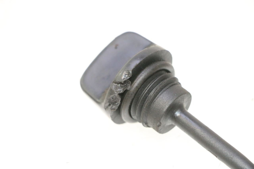 photo de Livello olio motore HONDA SCV LEAD 100 (2003 - 2007) - Zoom sullo stato d'uso
