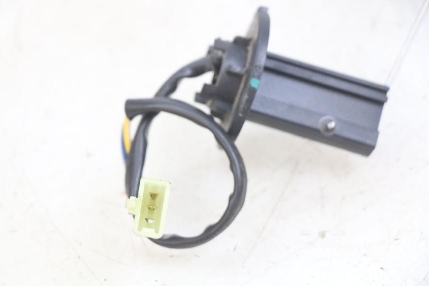 photo de INDICATORE LIVELLO CARBURANTE KYMCO AGILITY NAKED RENOUVO 2T 50 (2011 - 2018) - Dettaglio del componente